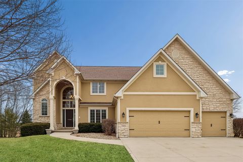 15701 Brookshire Drive Urbandale IA 50323