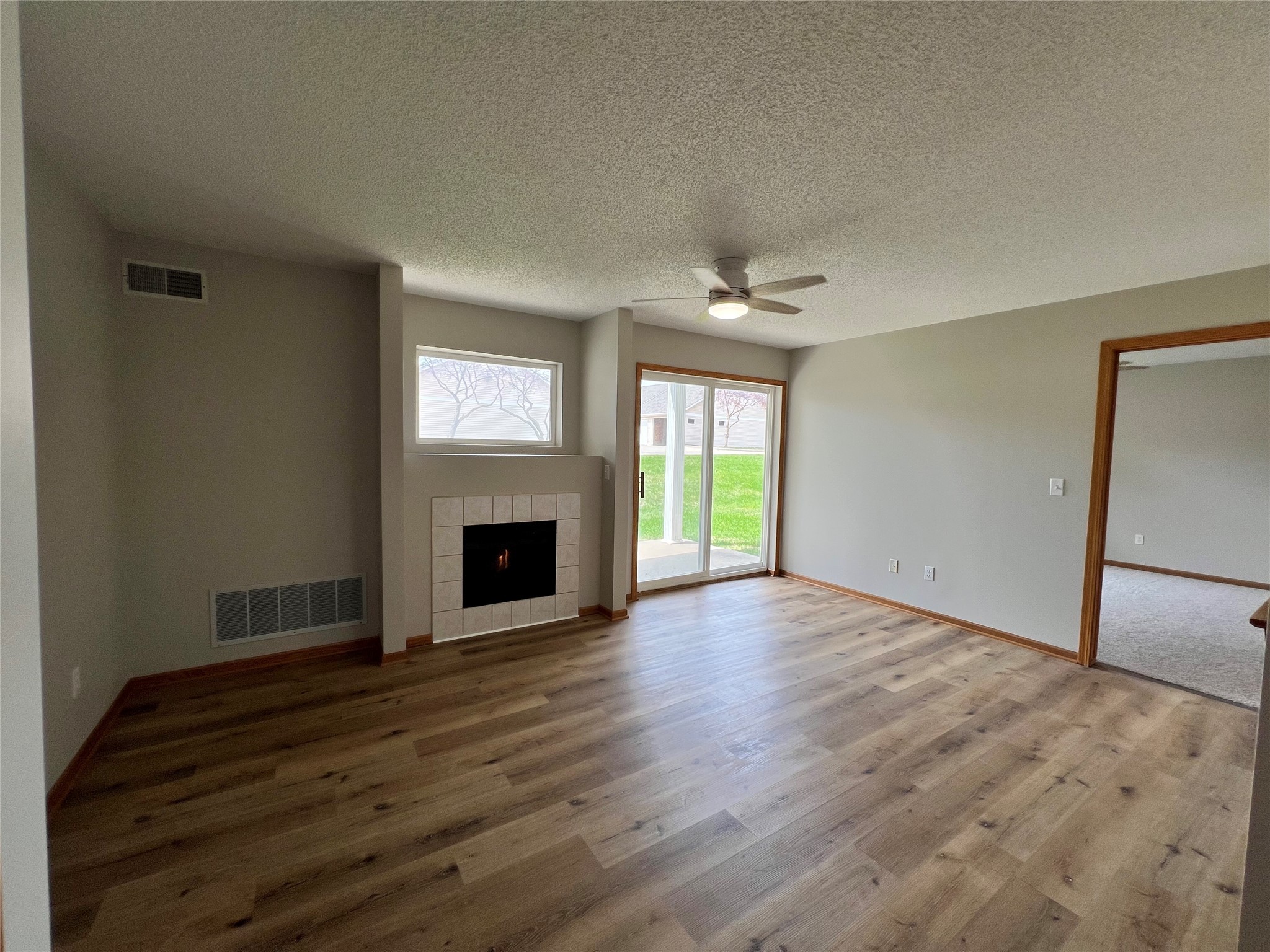 2128 NW 156th Street #19, Clive, Iowa image 3