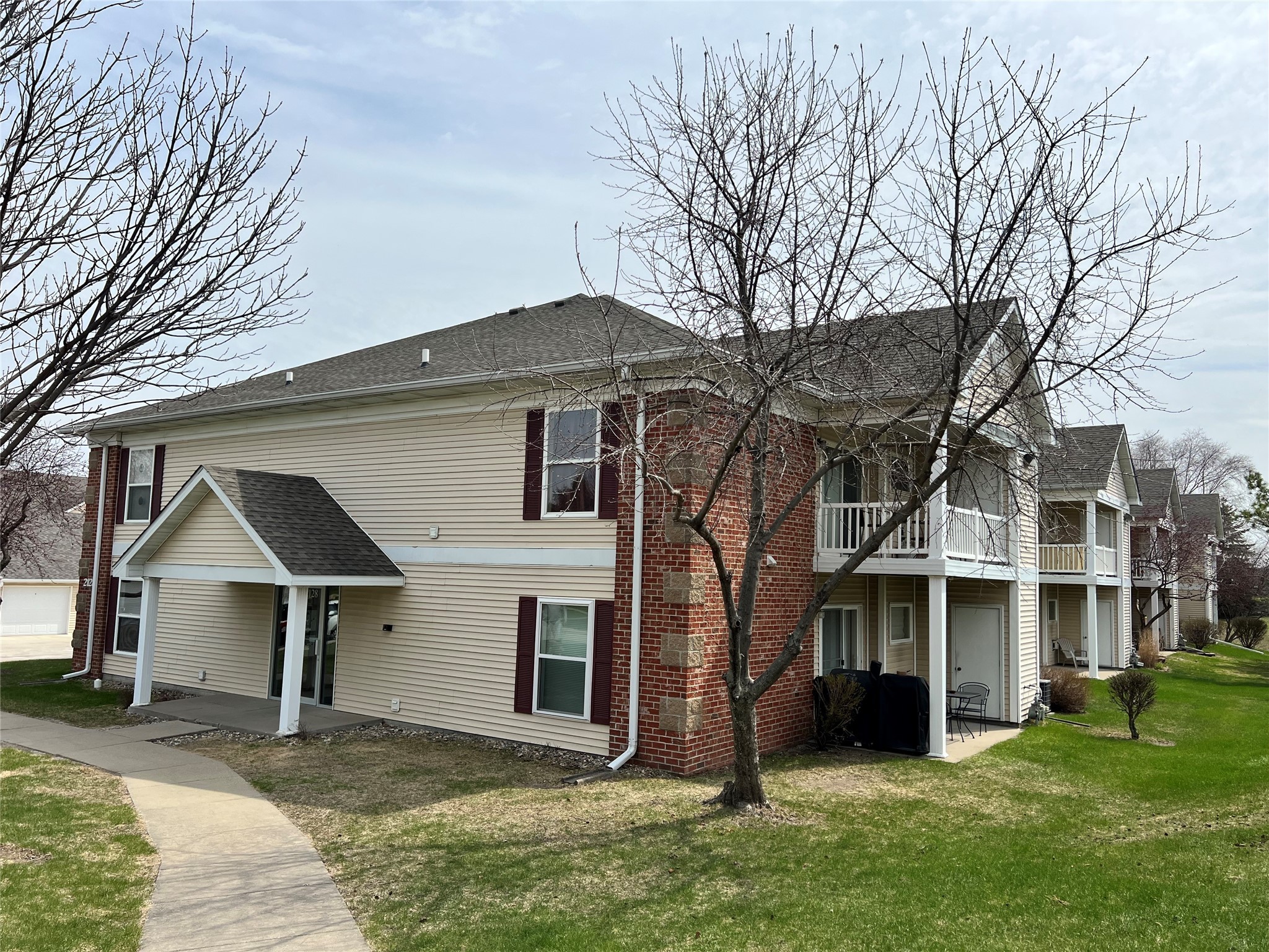 2128 NW 156th Street #19, Clive, Iowa image 1