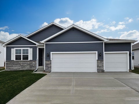 Homes For Sale - 10278 NW 68th Avenue<br/> Johnston, IA 50131