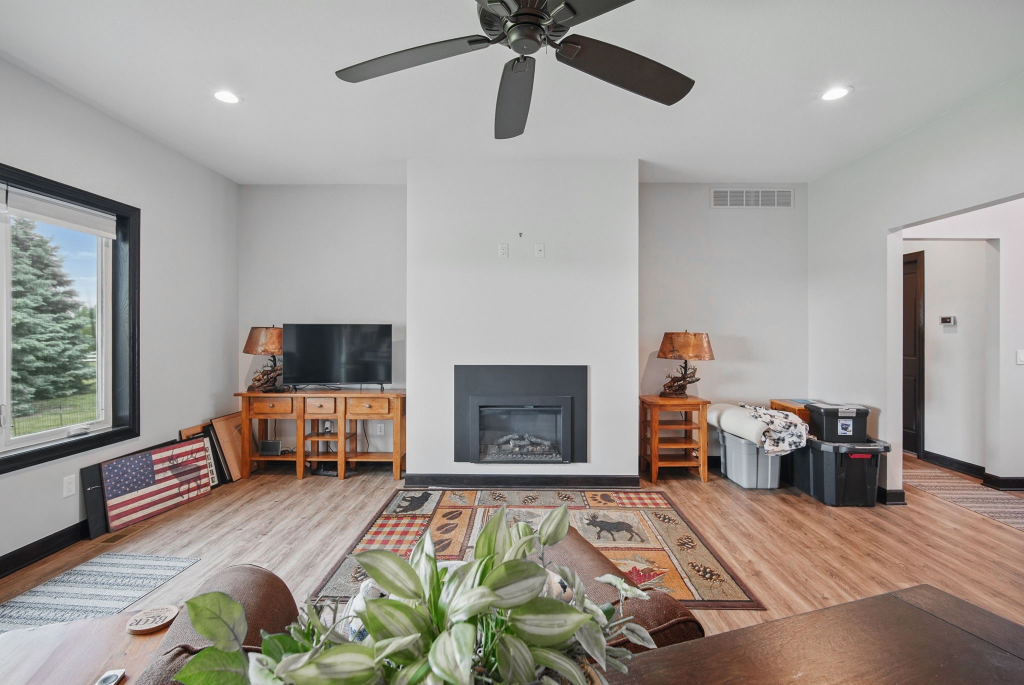 15905 Douglas Parkway, Waukee, Iowa image 6