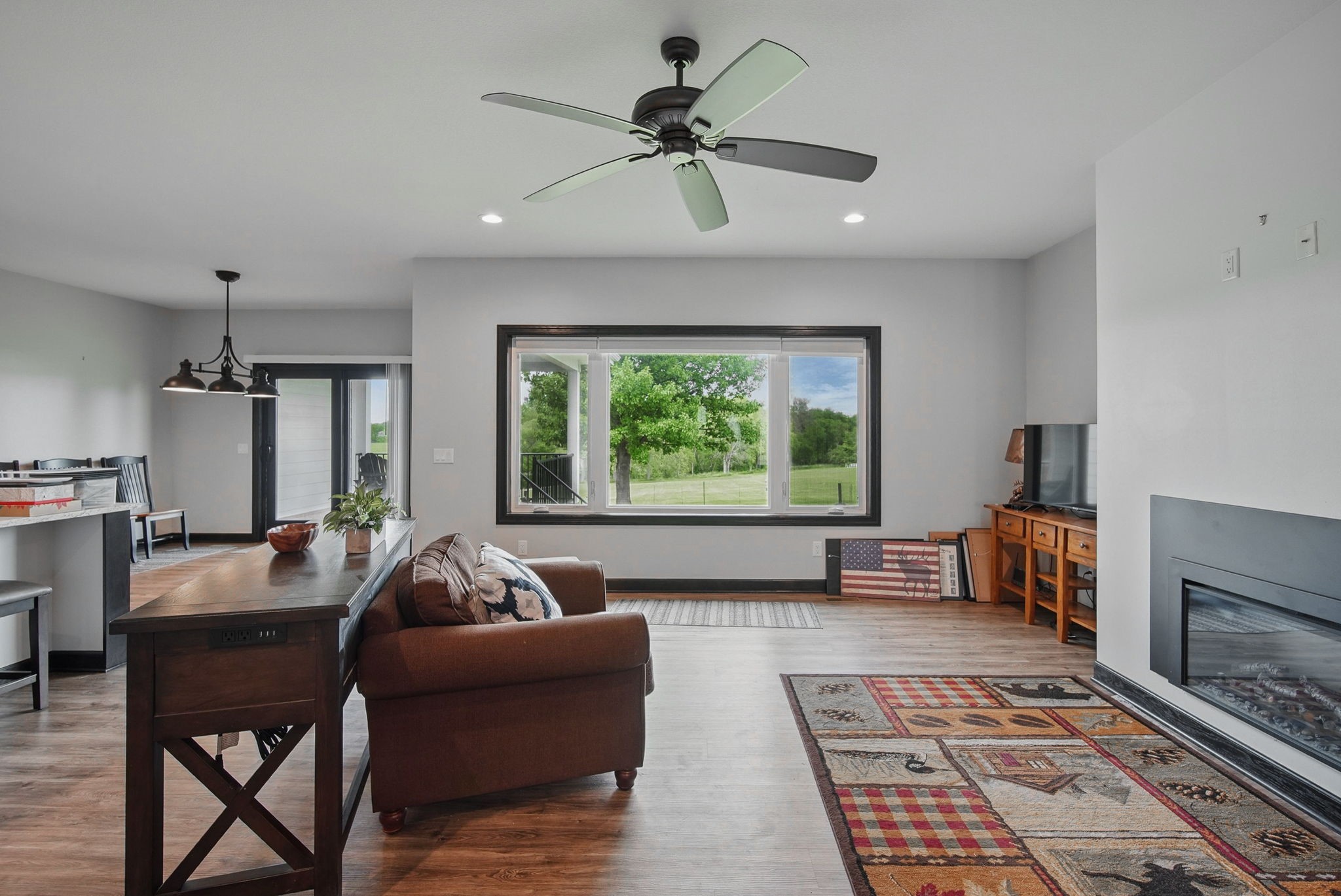 15905 Douglas Parkway, Waukee, Iowa image 5