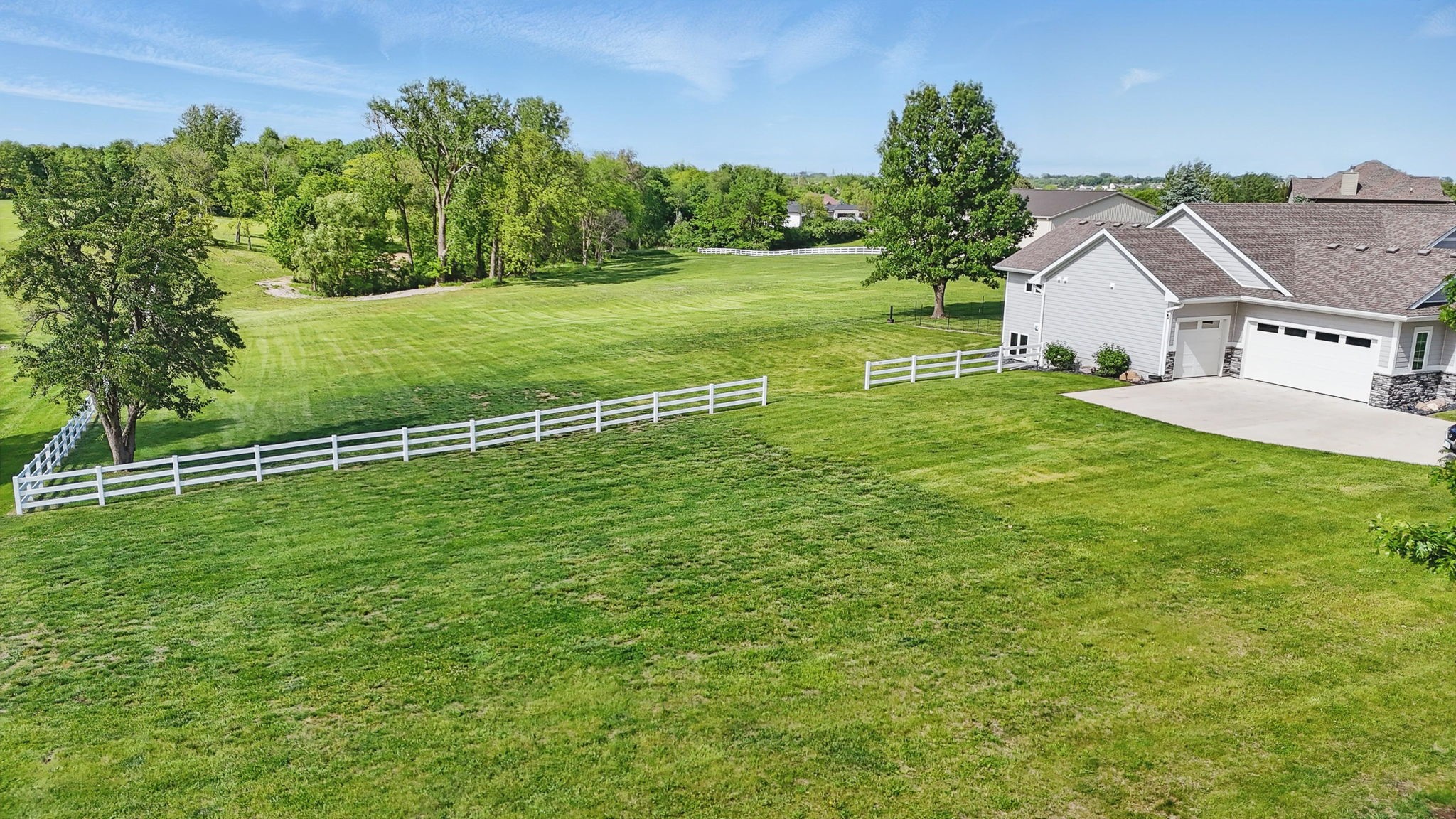 15905 Douglas Parkway, Waukee, Iowa image 35