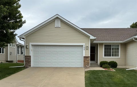 Condo For Sale - 168 SE Sweetgrass Lane<br/> Pleasant Hill, IA 50327