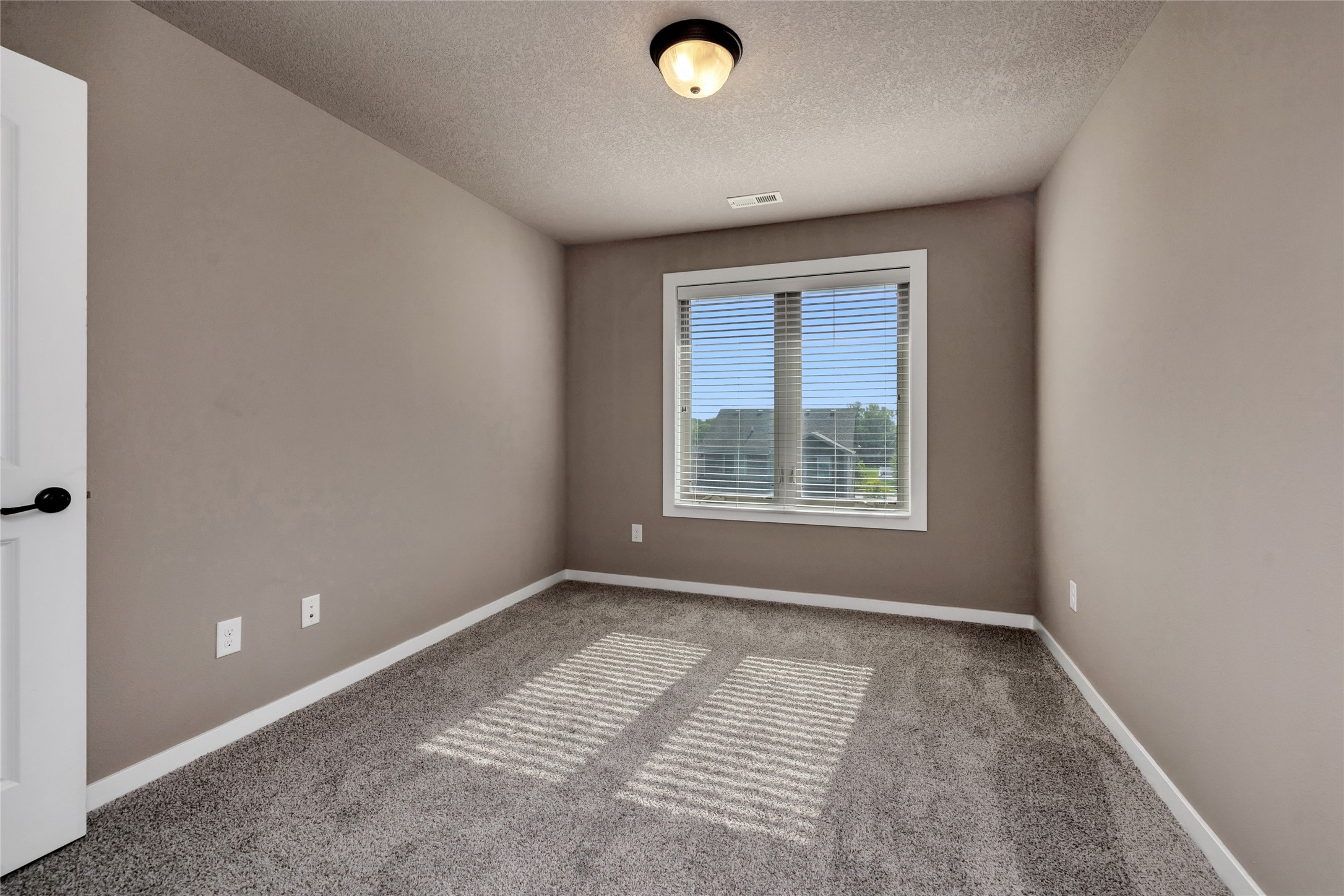 3555 NW 164th Street, Clive, Iowa image 22