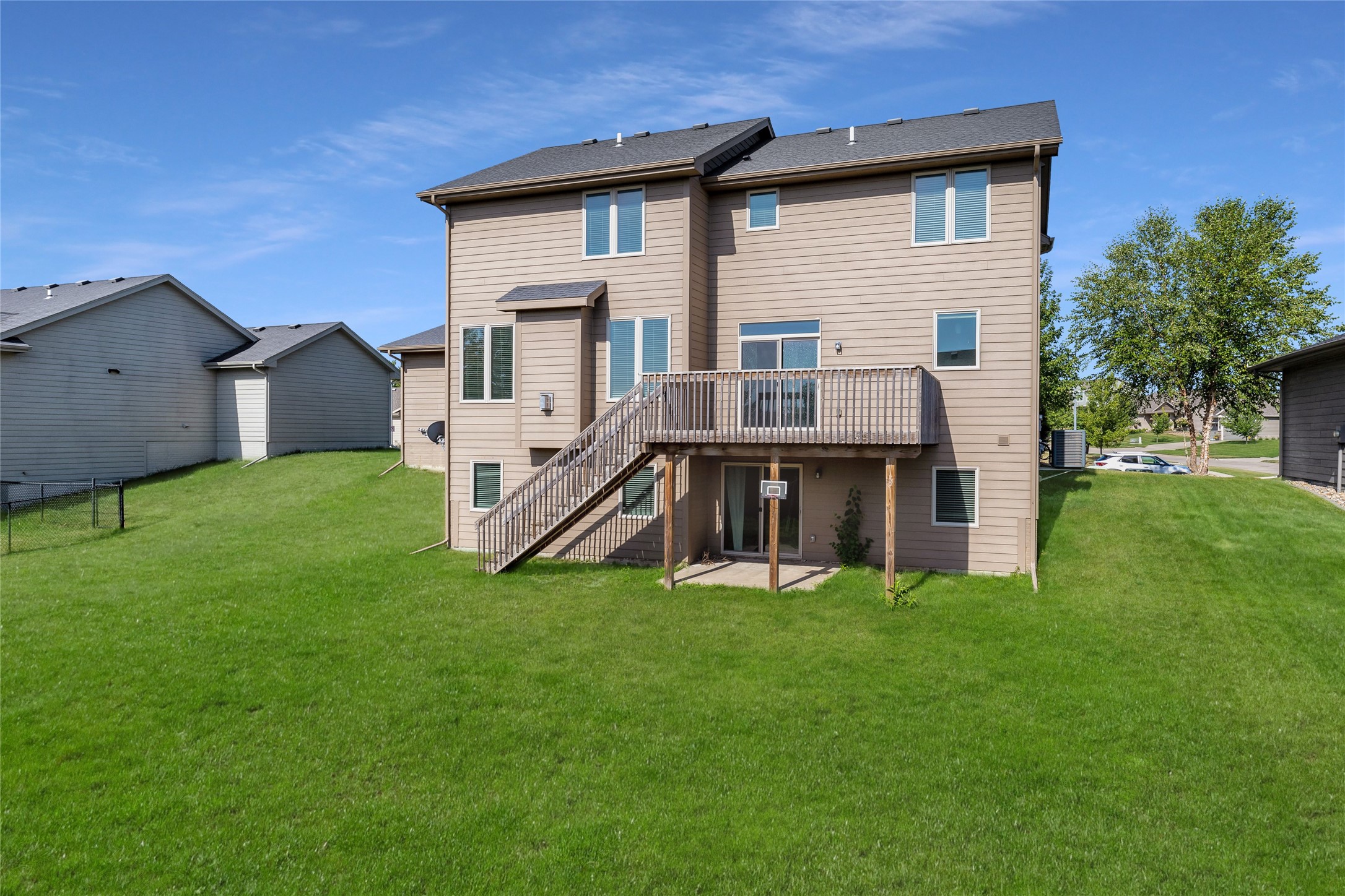 3555 NW 164th Street, Clive, Iowa image 33