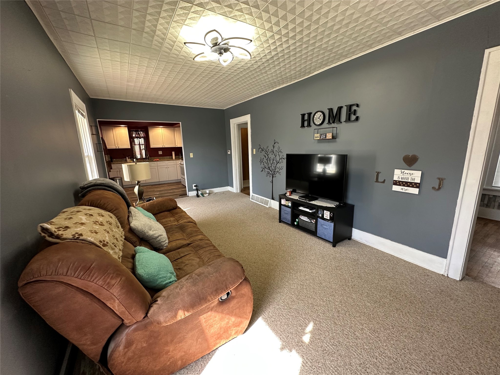 1521 Clinton Avenue, Des Moines, Iowa image 10