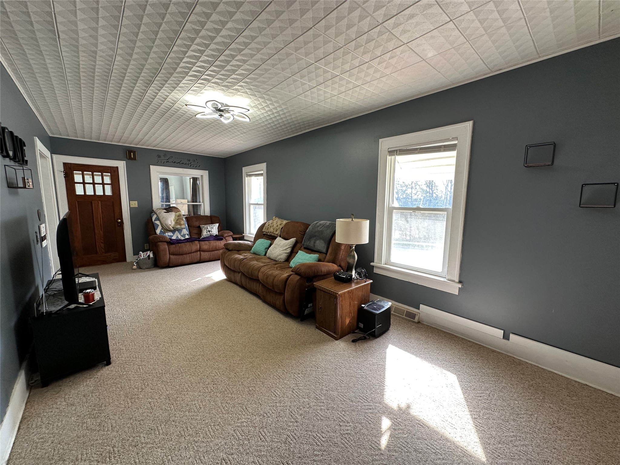 1521 Clinton Avenue, Des Moines, Iowa image 7
