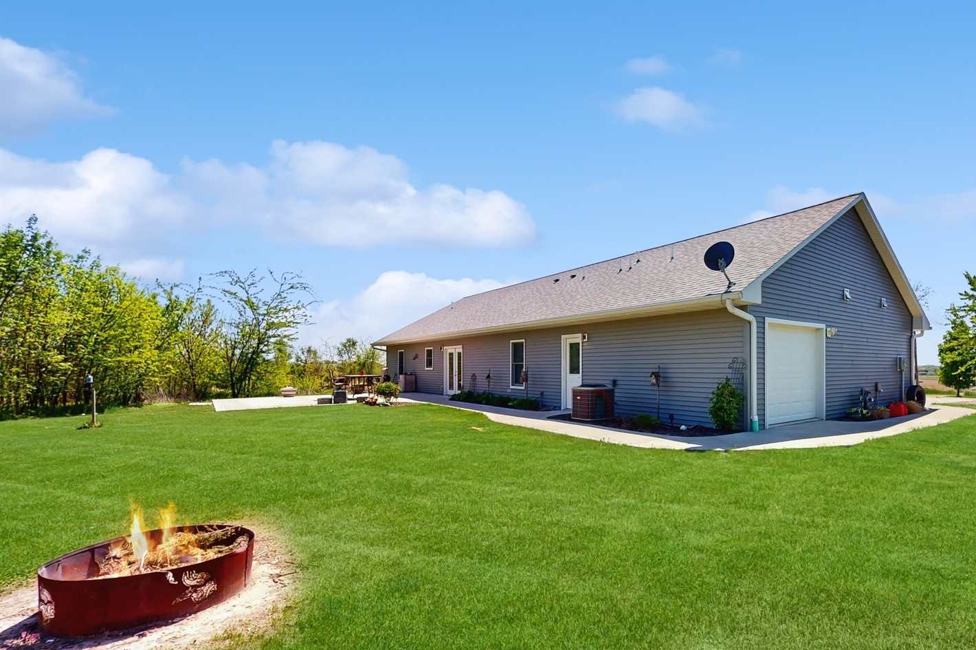 17998 Xavier Avenue, Granger, Iowa image 28