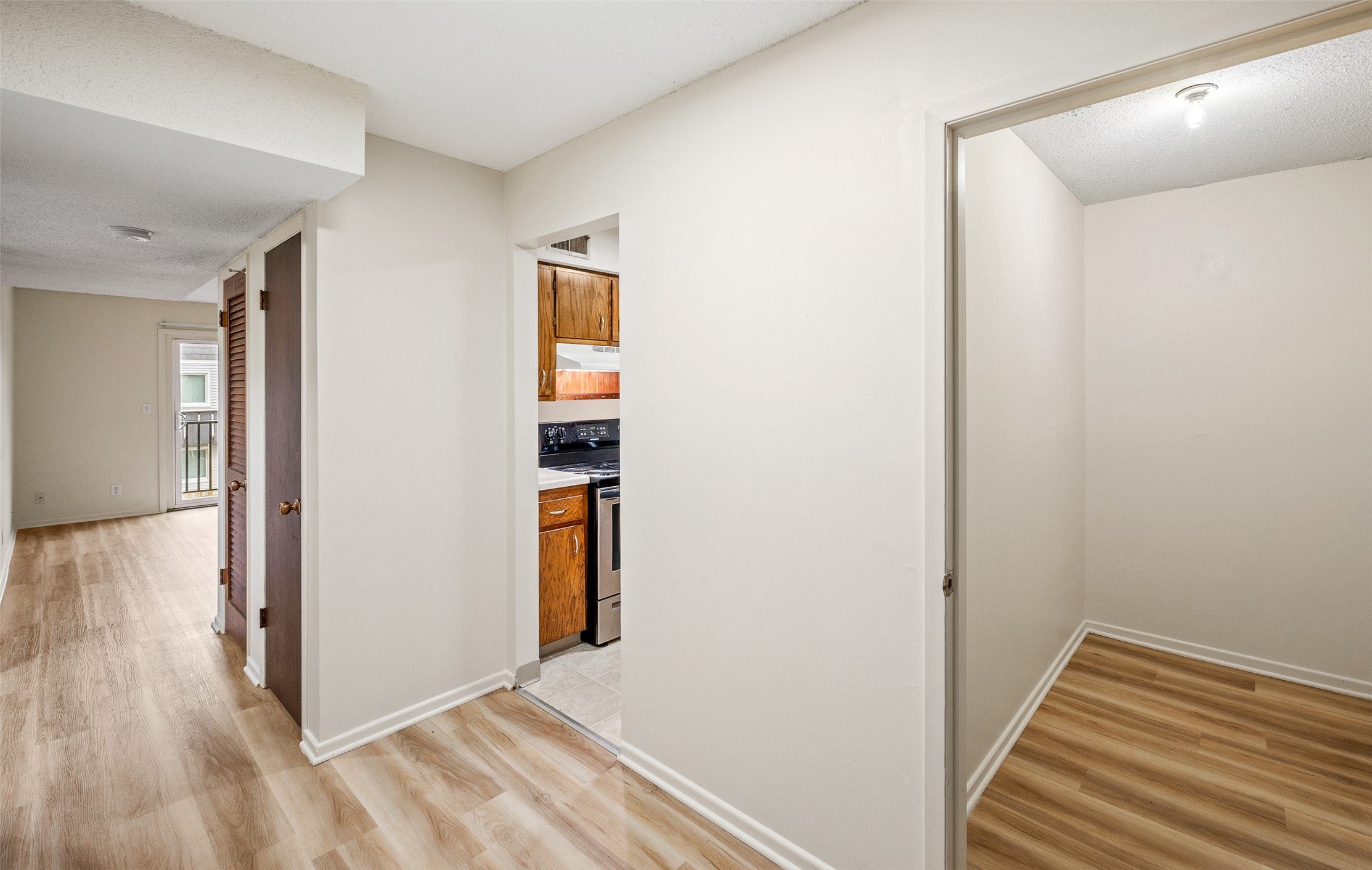 2017 NW Hickory Lane