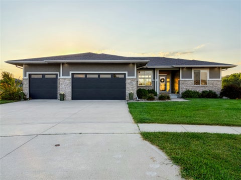 Homes For Sale - 2515 NW Ridgewood Drive<br/> Grimes, IA 50111