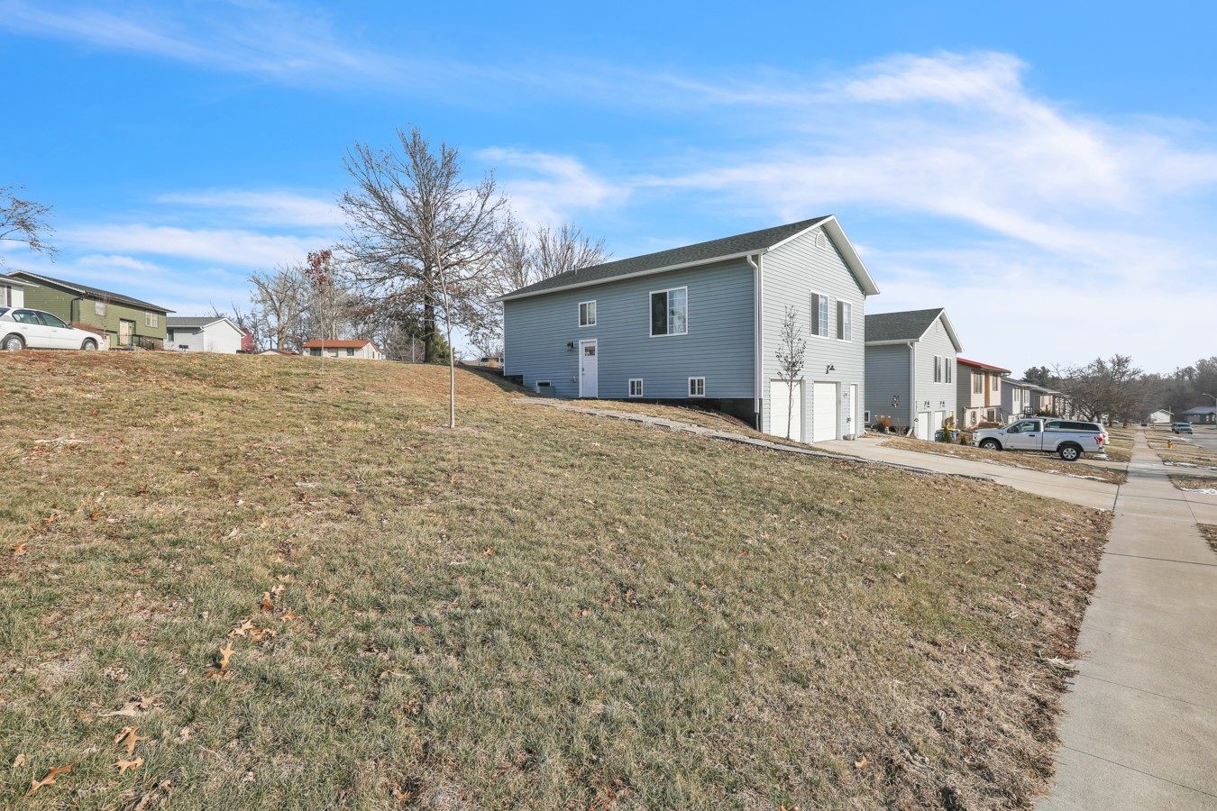 156 Brook Circle, Pella, Iowa image 2