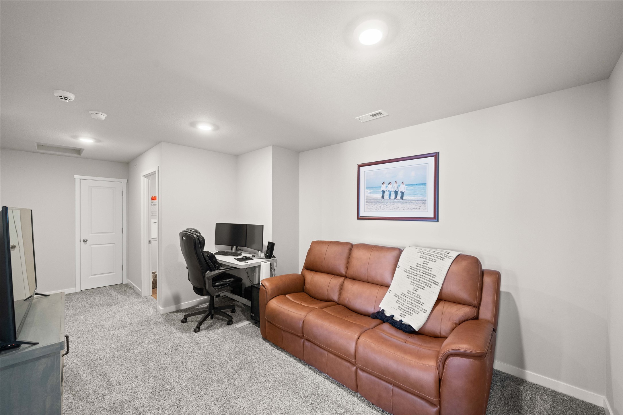 9556 Crestview Drive, West Des Moines, Iowa image 10