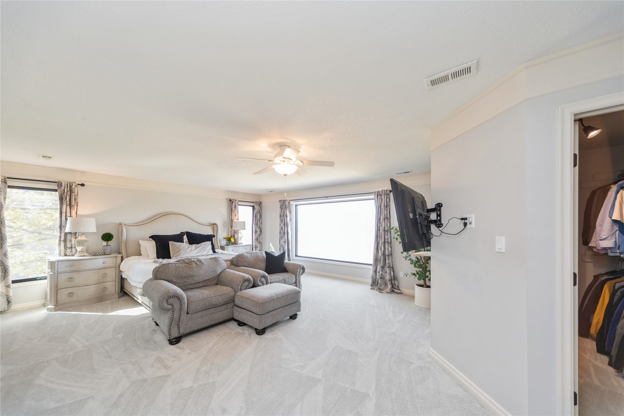 1720 Cedarwood Circle, Clive, Iowa image 19