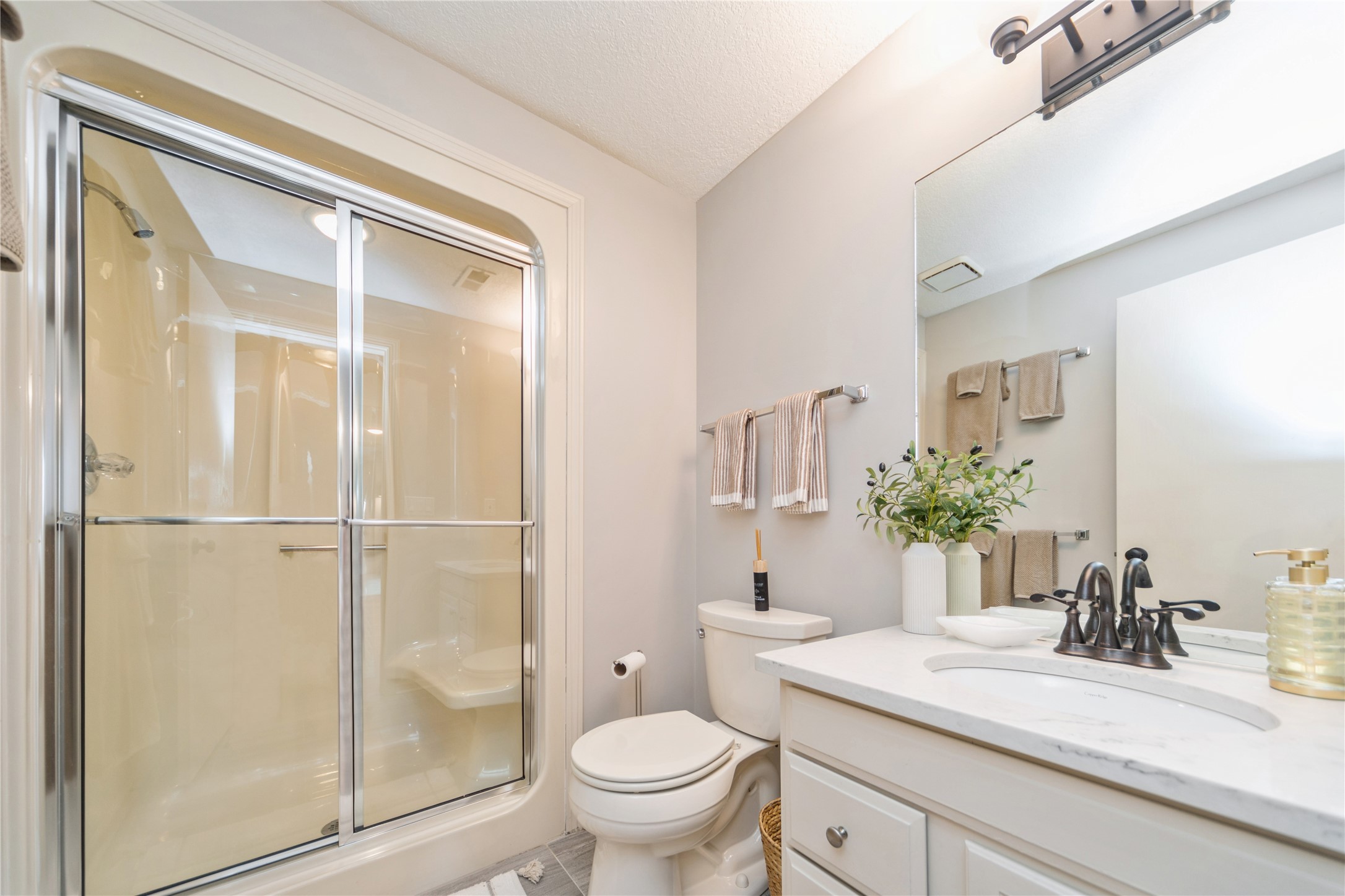 1720 Cedarwood Circle, Clive, Iowa image 30