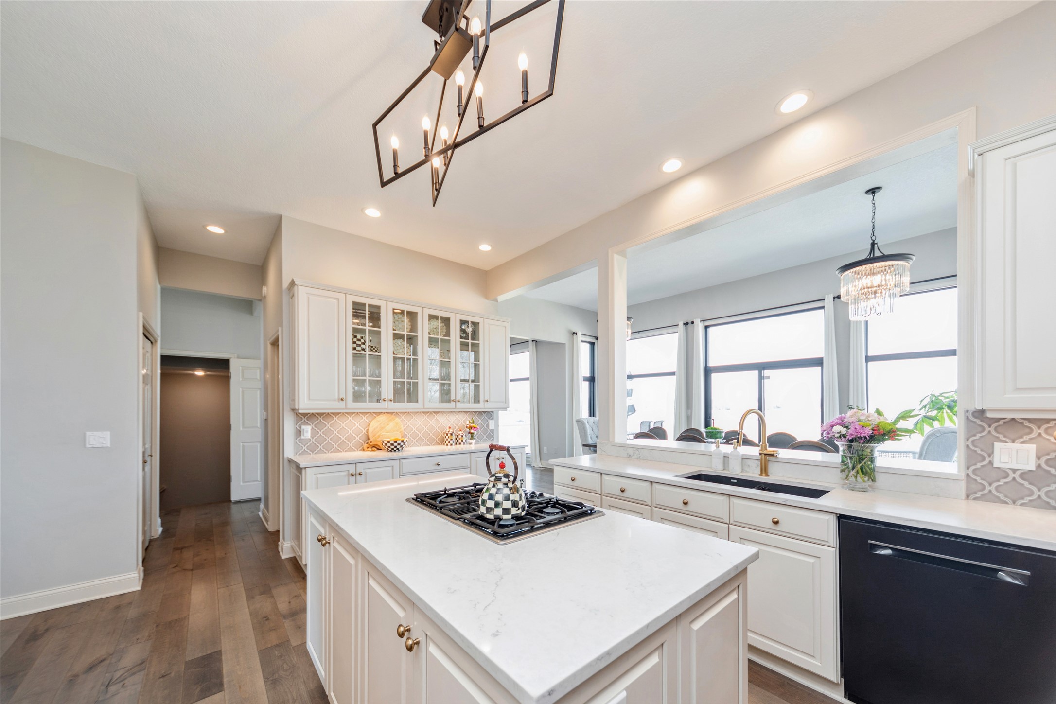 1720 Cedarwood Circle, Clive, Iowa image 9