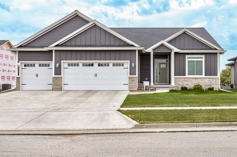 Homes For Sale - 209 Cedar Drive<br/> Gilbert, IA 50105