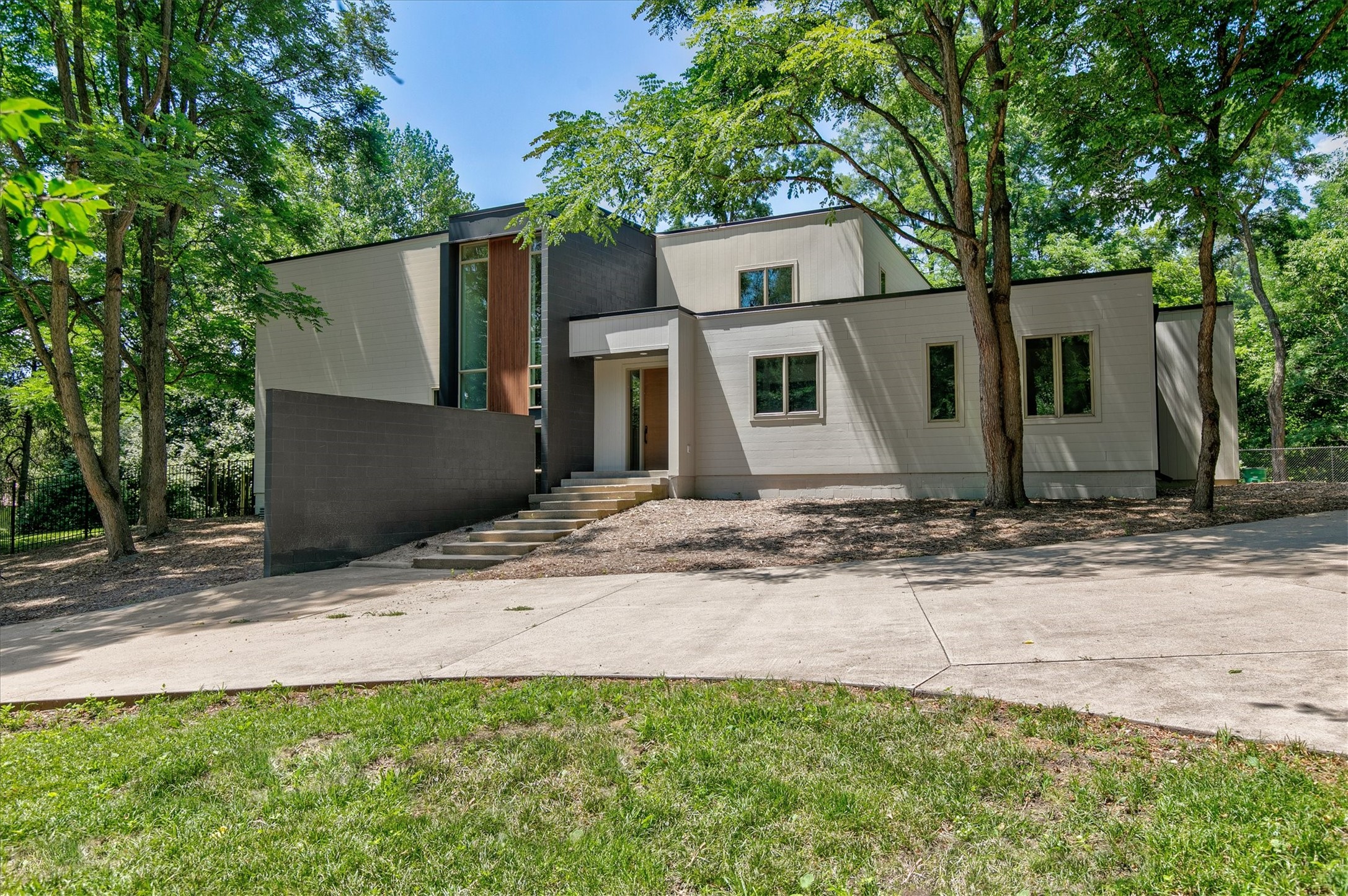 Photo 1 of 35 — 8830 NW 35th Street, Ankeny, IA 50023