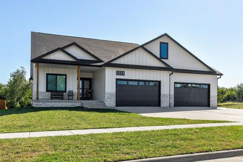 2004 Bluebell Drive Norwalk IA 50211