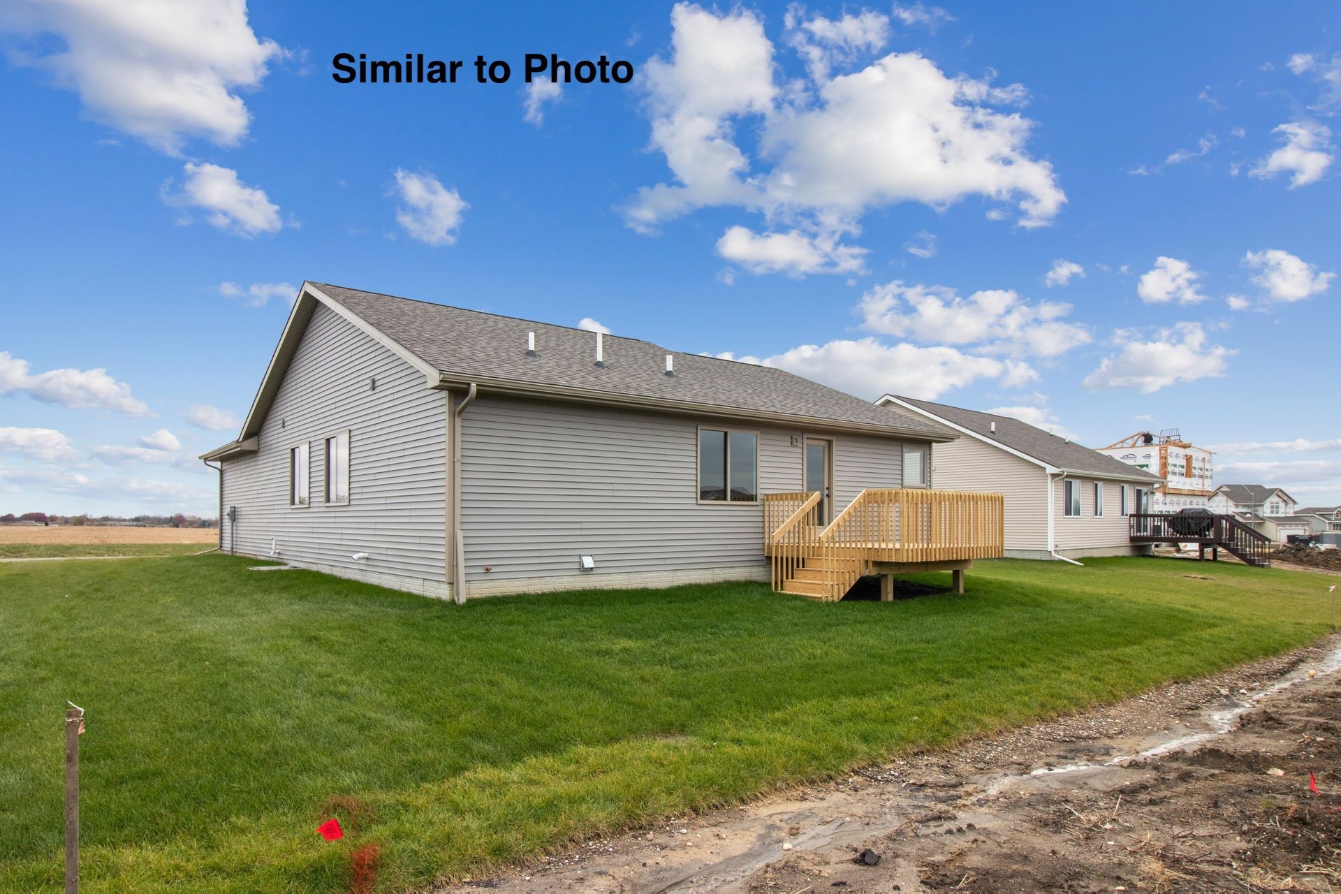 922 Knoll Drive, Norwalk, Iowa image 2