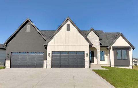 17227 Northview Drive Urbandale IA 50323