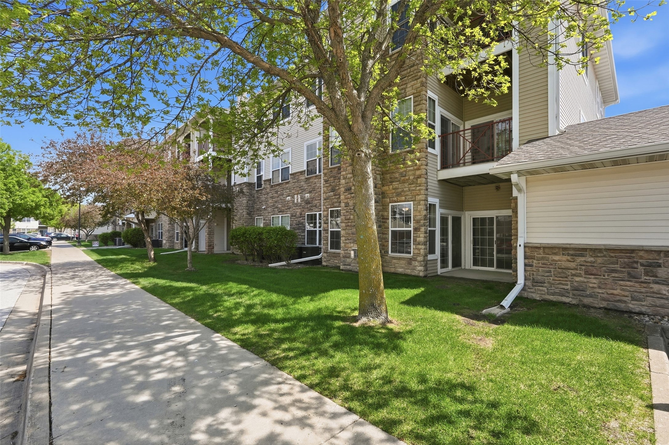 1329 SE UNIVERSITY AVE UNIT 112, WAUKEE, IA 50263 | REMAX