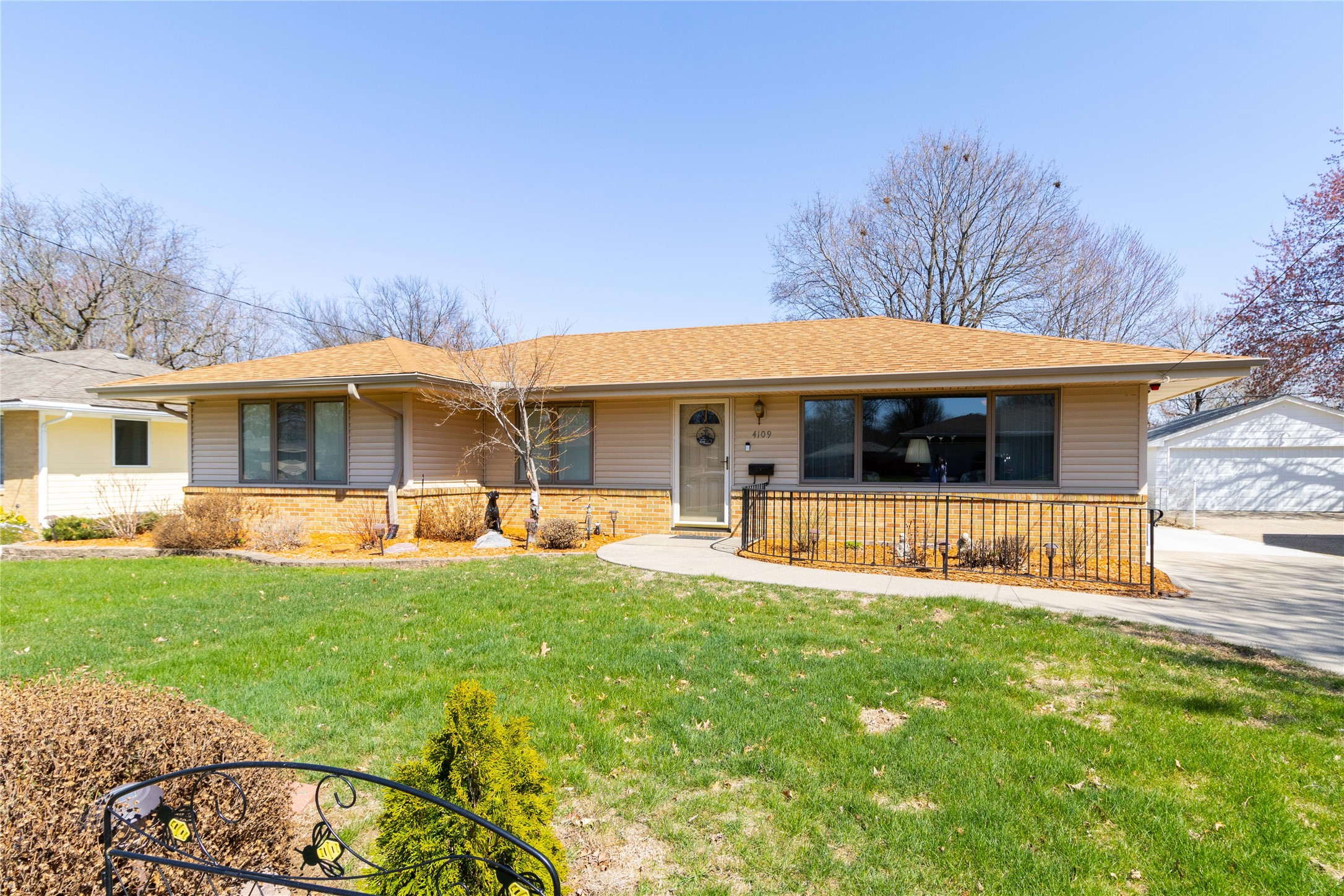 4109 30th Street, Des Moines, Iowa image 2