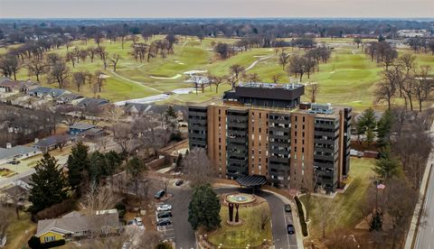 3131 Fleur Drive 208 Des Moines IA 50321