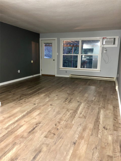 Apartment For Rent - 1131 Spencer Street #4<br/> Grinnell, IA 50112