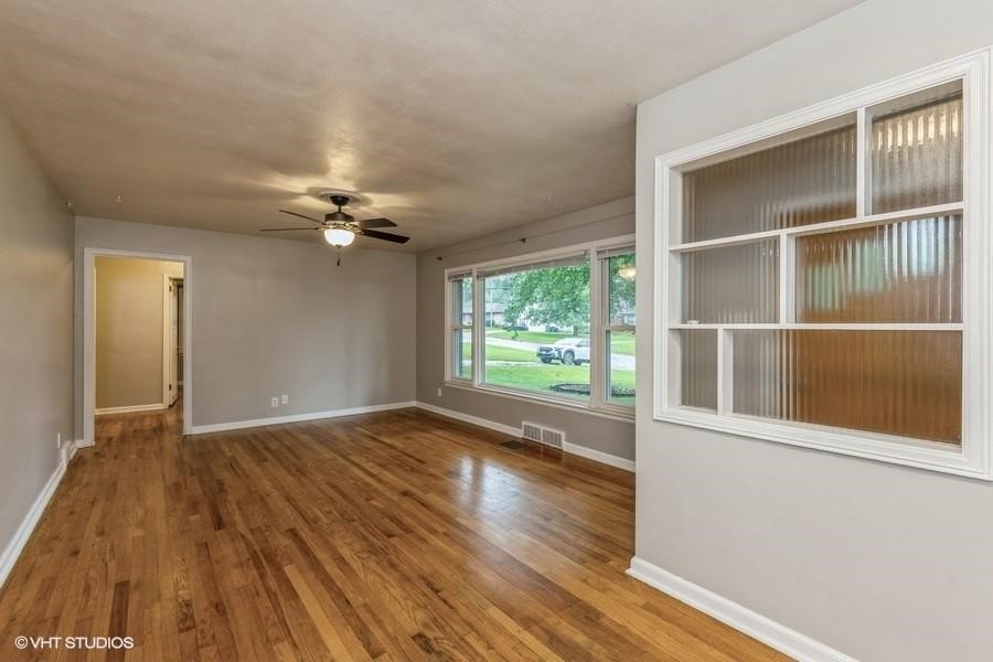 6445 Center Street, Windsor Heights, Iowa image 3