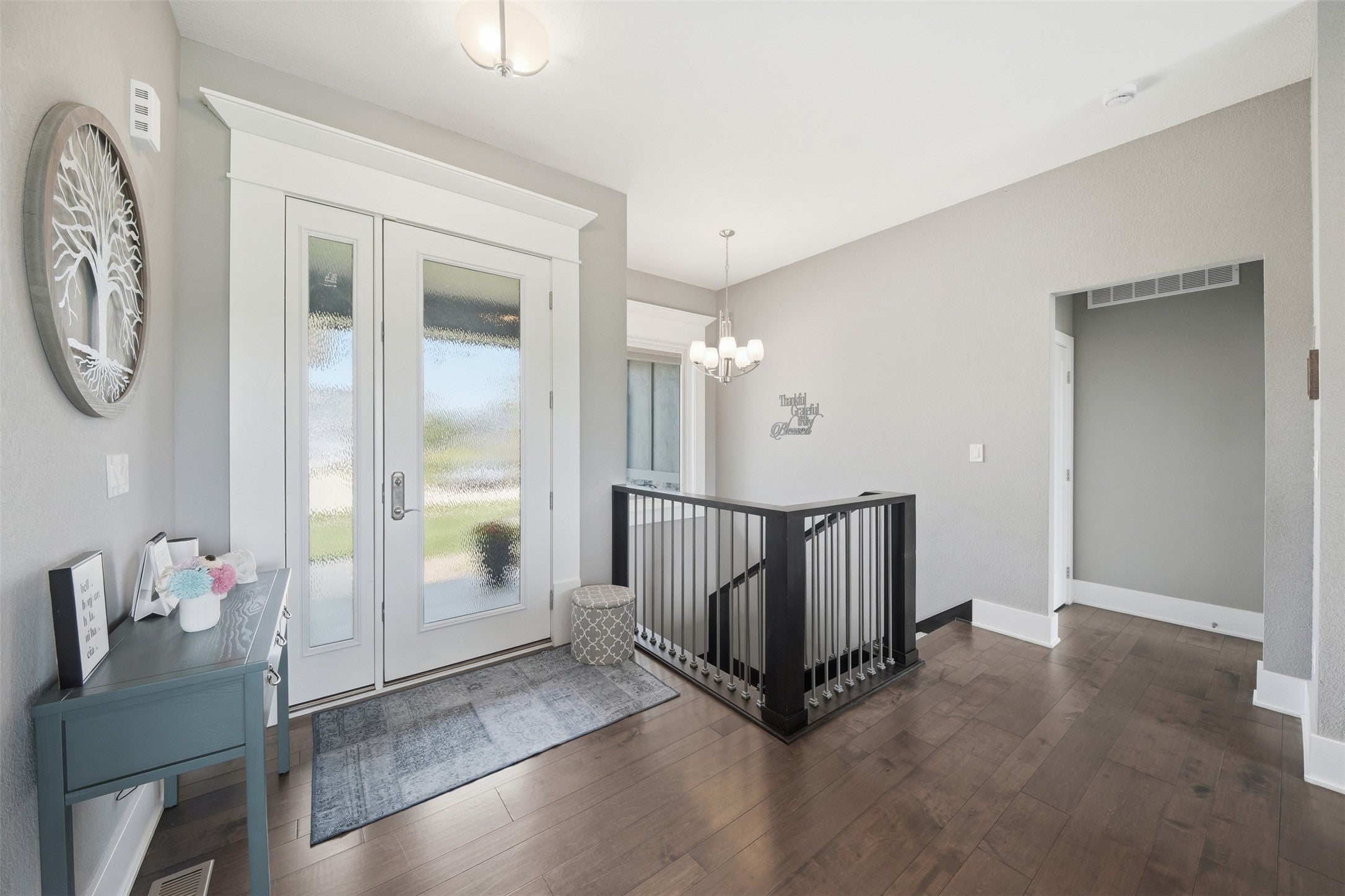 1716 Falcon Drive