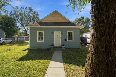 Homes For Sale - 2409 Lyon Street<br/> Des Moines, IA 50317