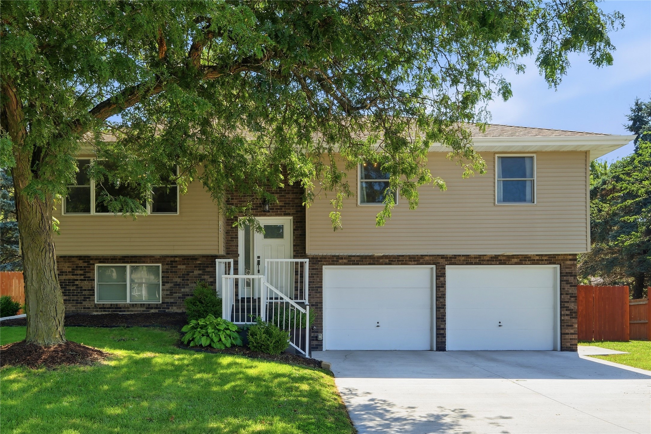 Photo 1 of 27 — 1306 Hazel Street, Pella, IA 50219