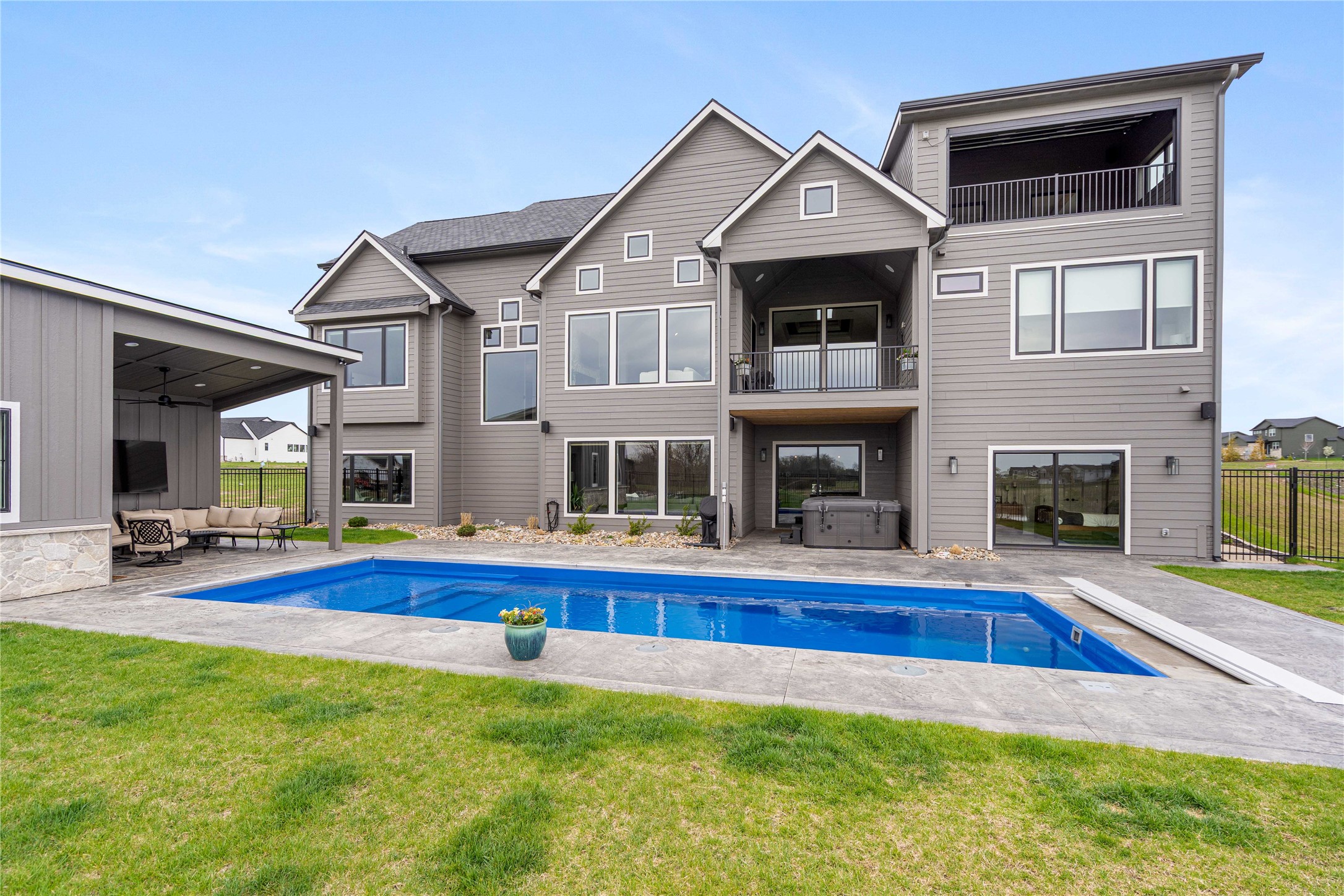 3815 NW 183rd Street, Clive, Iowa image 22