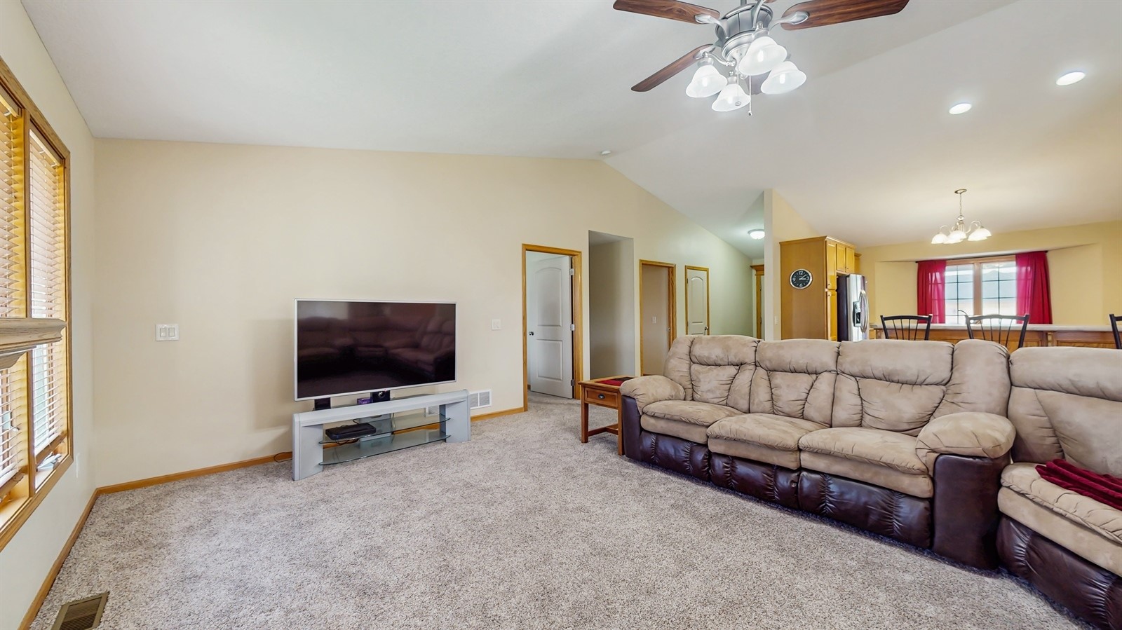 1415 Lake Shore Circle, Altoona, Iowa image 4