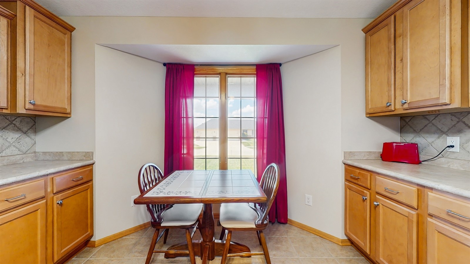 1415 Lake Shore Circle, Altoona, Iowa image 8