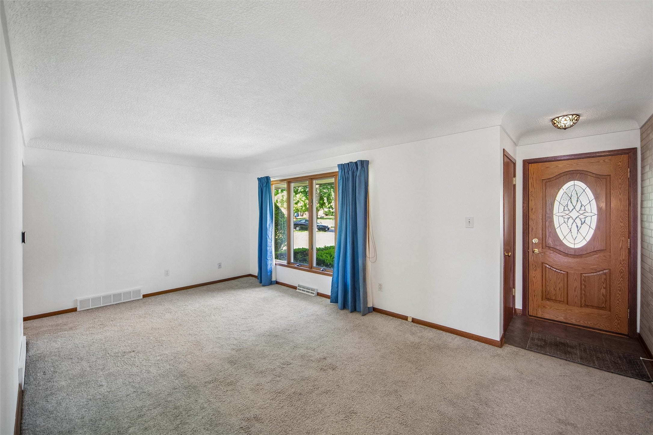 3233 Linworth Lane