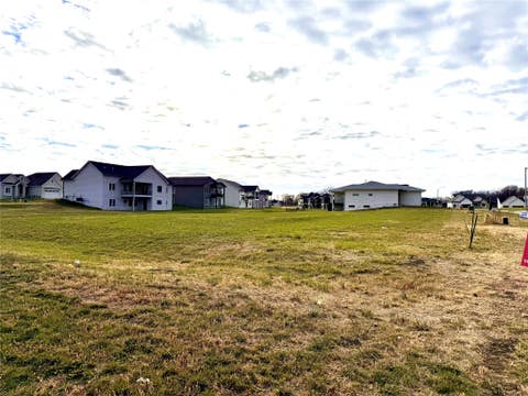 Vacant Land For Sale - 17200 Springbrook Trail<br/> Urbandale, IA 50323