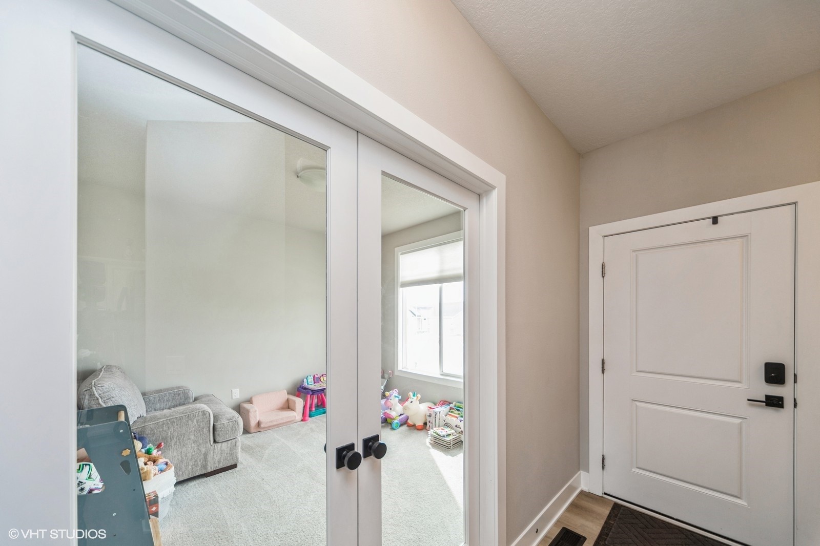 2605 SE Bluestem Drive, Waukee, Iowa image 3