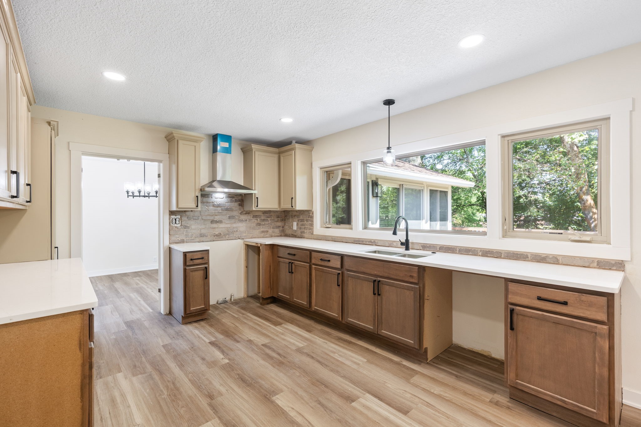 6619 Sunset Terrace