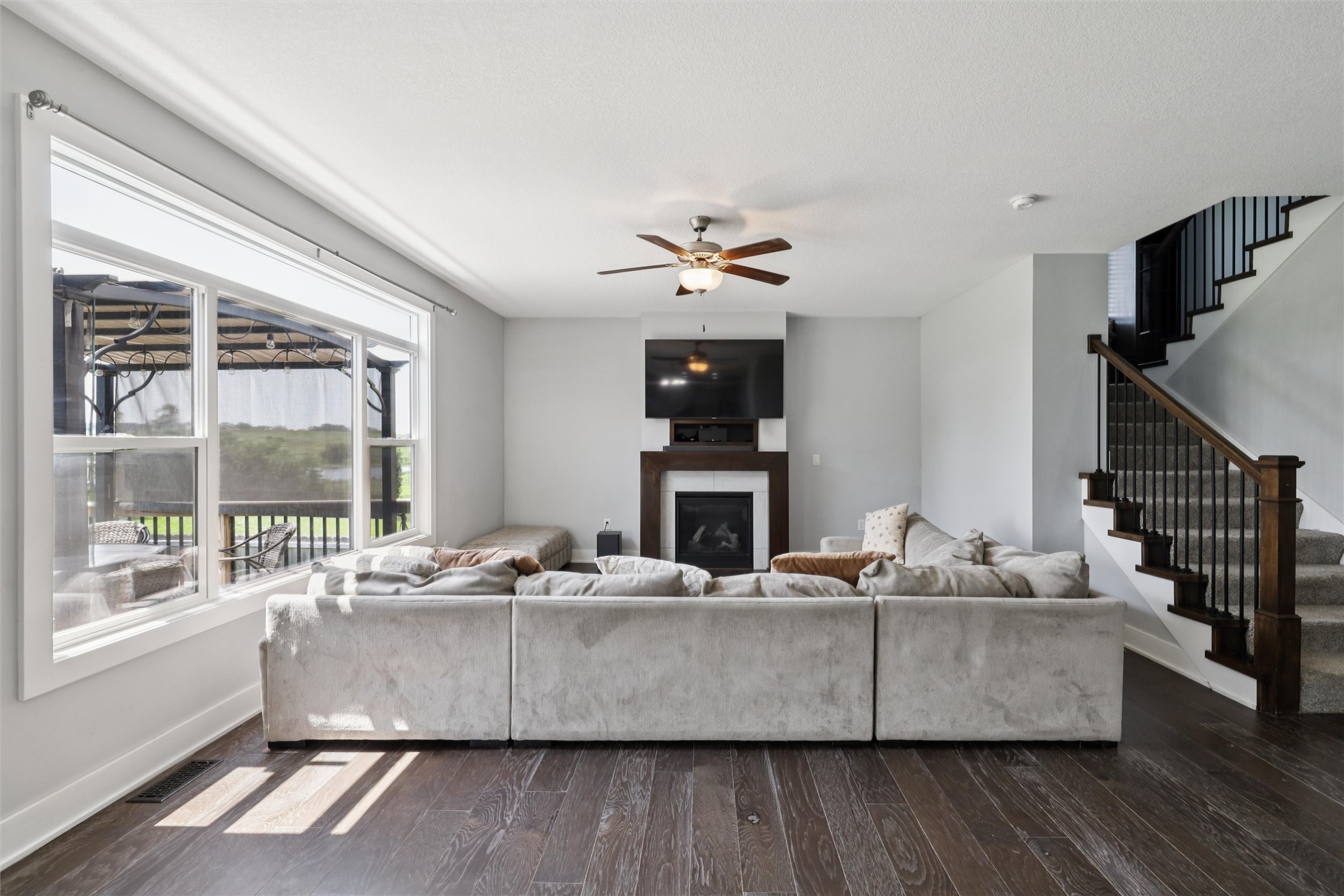 312 W High Road