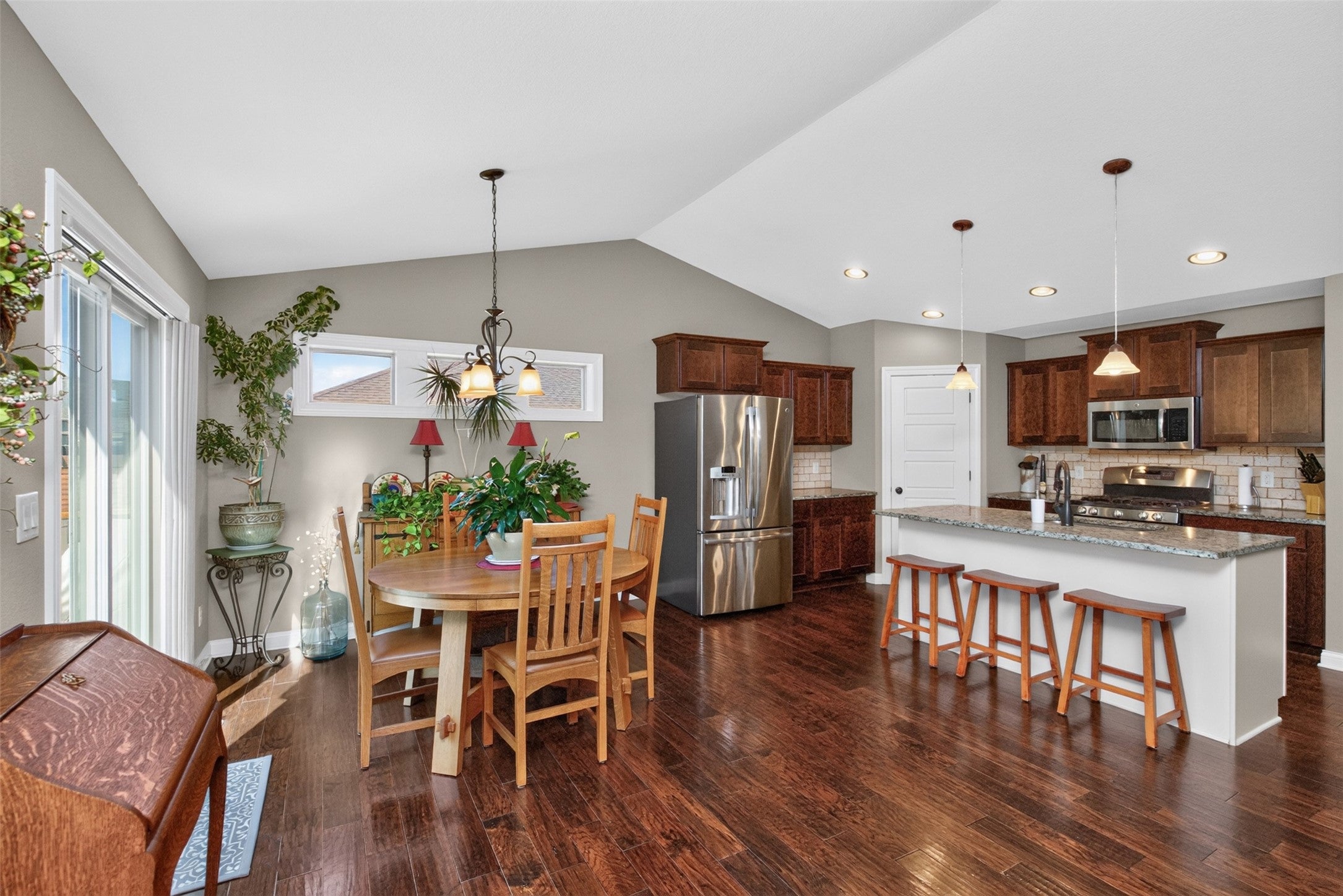 526 Crescent Lane