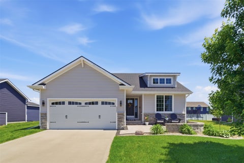 Homes For Sale - 2305 NW Beechwood Street<br/> Ankeny, IA 50023