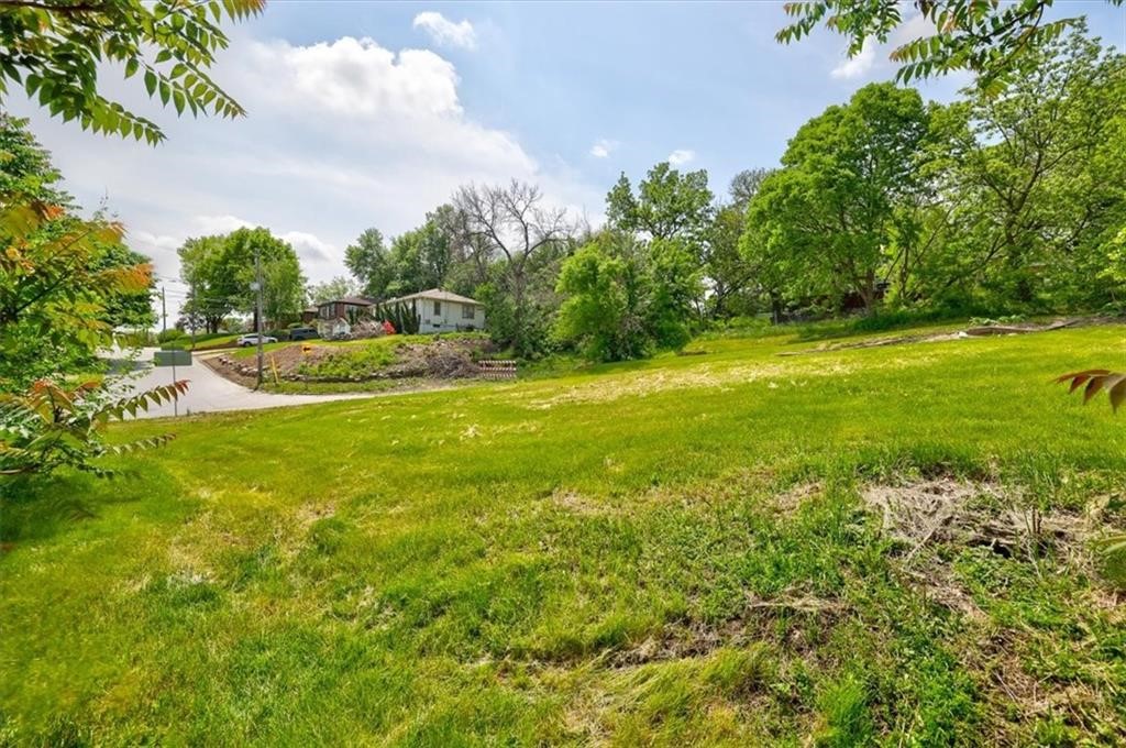 6 Hartford Avenue, Des Moines, Iowa image 2
