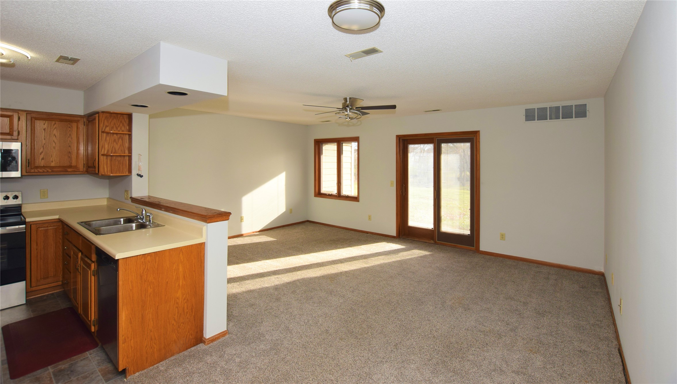 409 SE Delaware Avenue #103, Ankeny, Iowa image 5