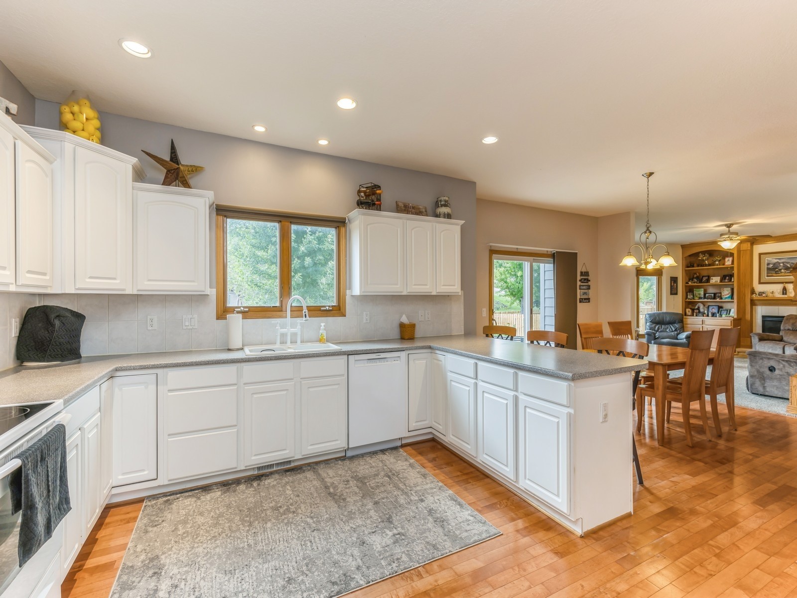 4110 Belair Drive, Urbandale, Iowa image 10