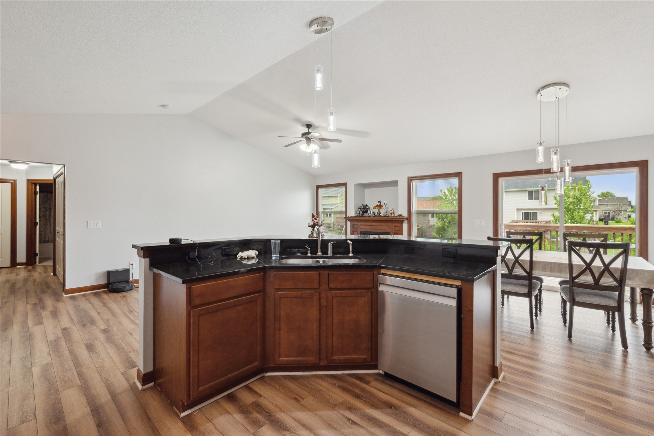 725 SE Pleasant View Drive, Waukee, Iowa image 9