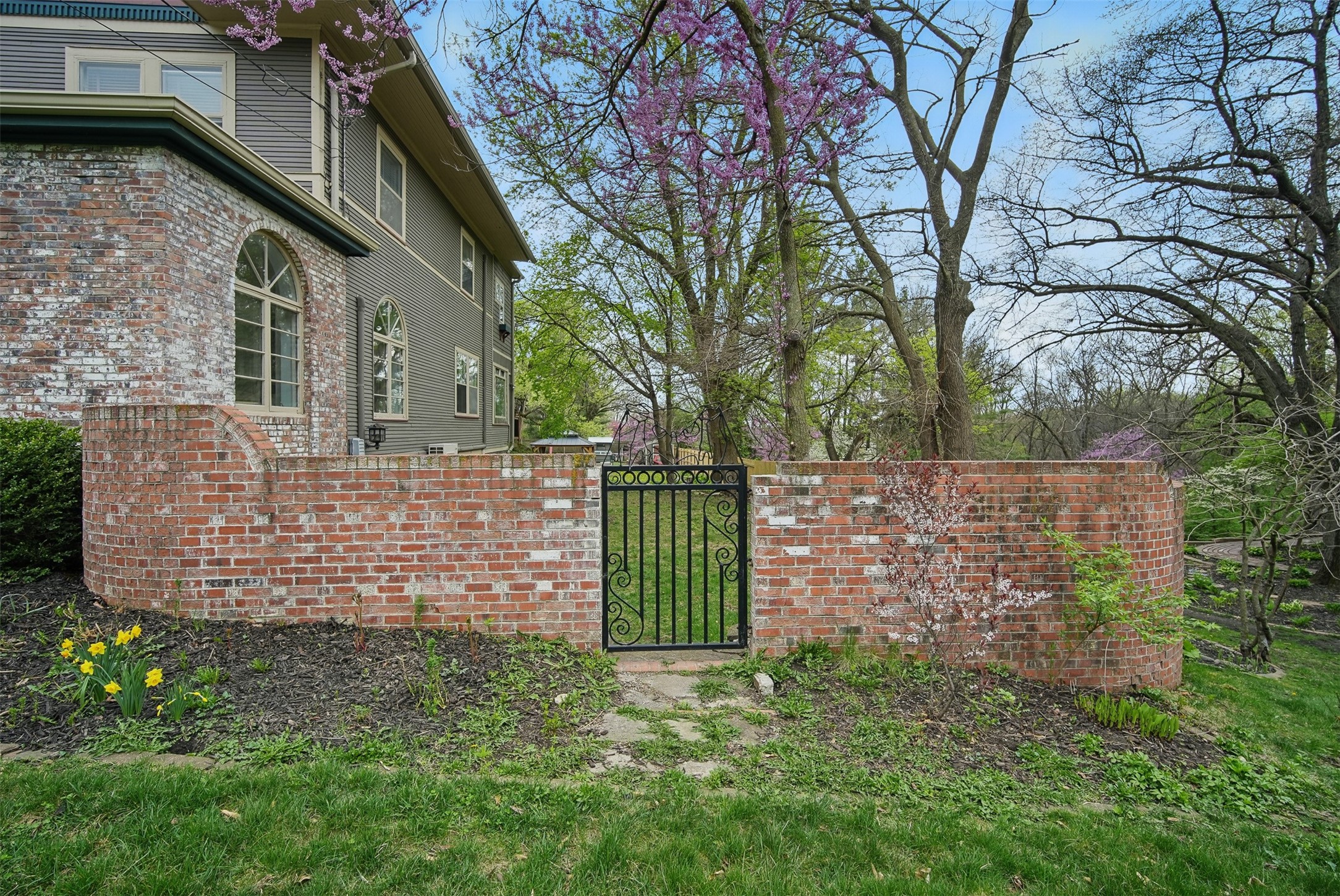 2900 Forest Drive, Des Moines, Iowa image 2