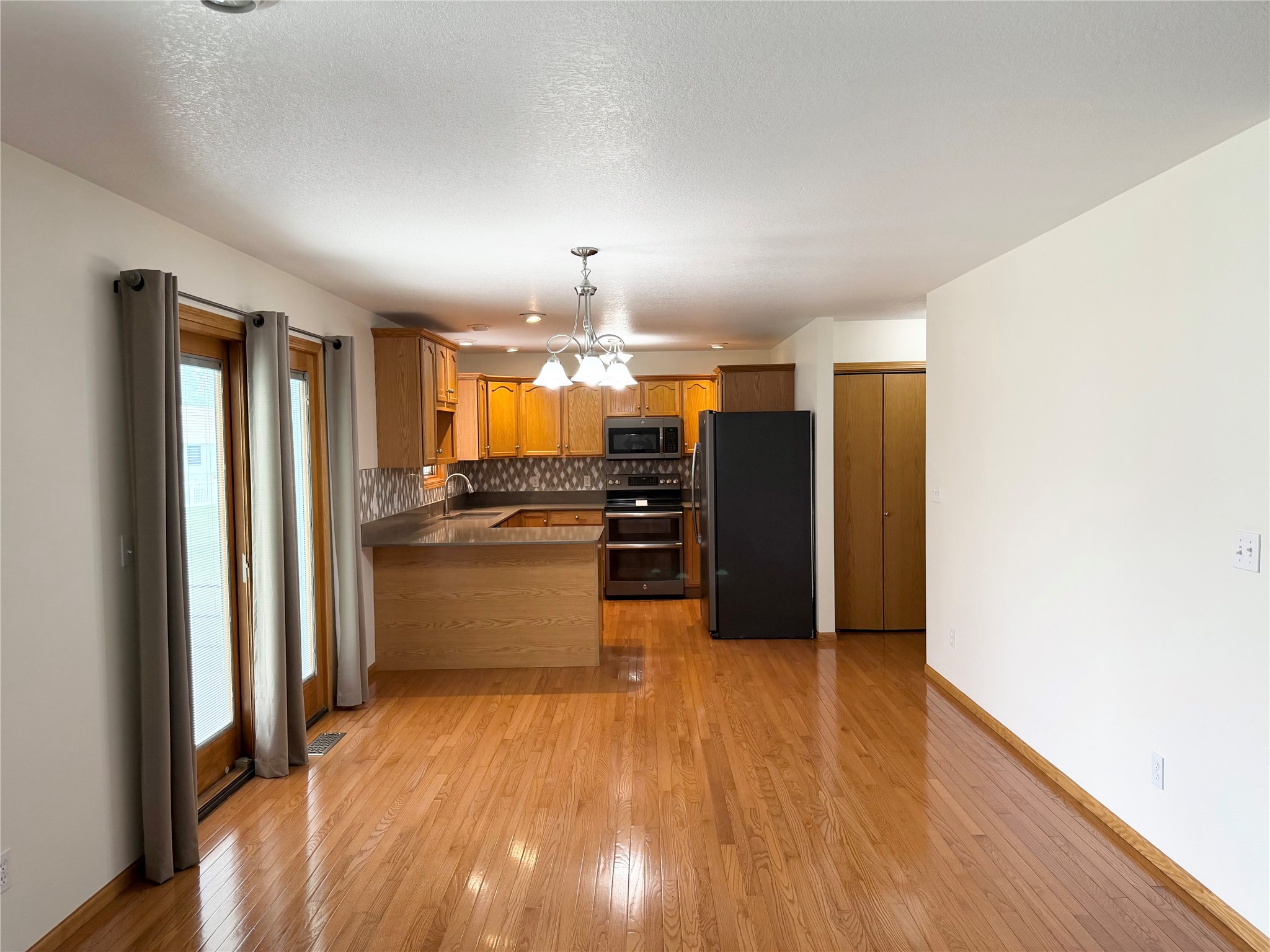612 E 13th Street