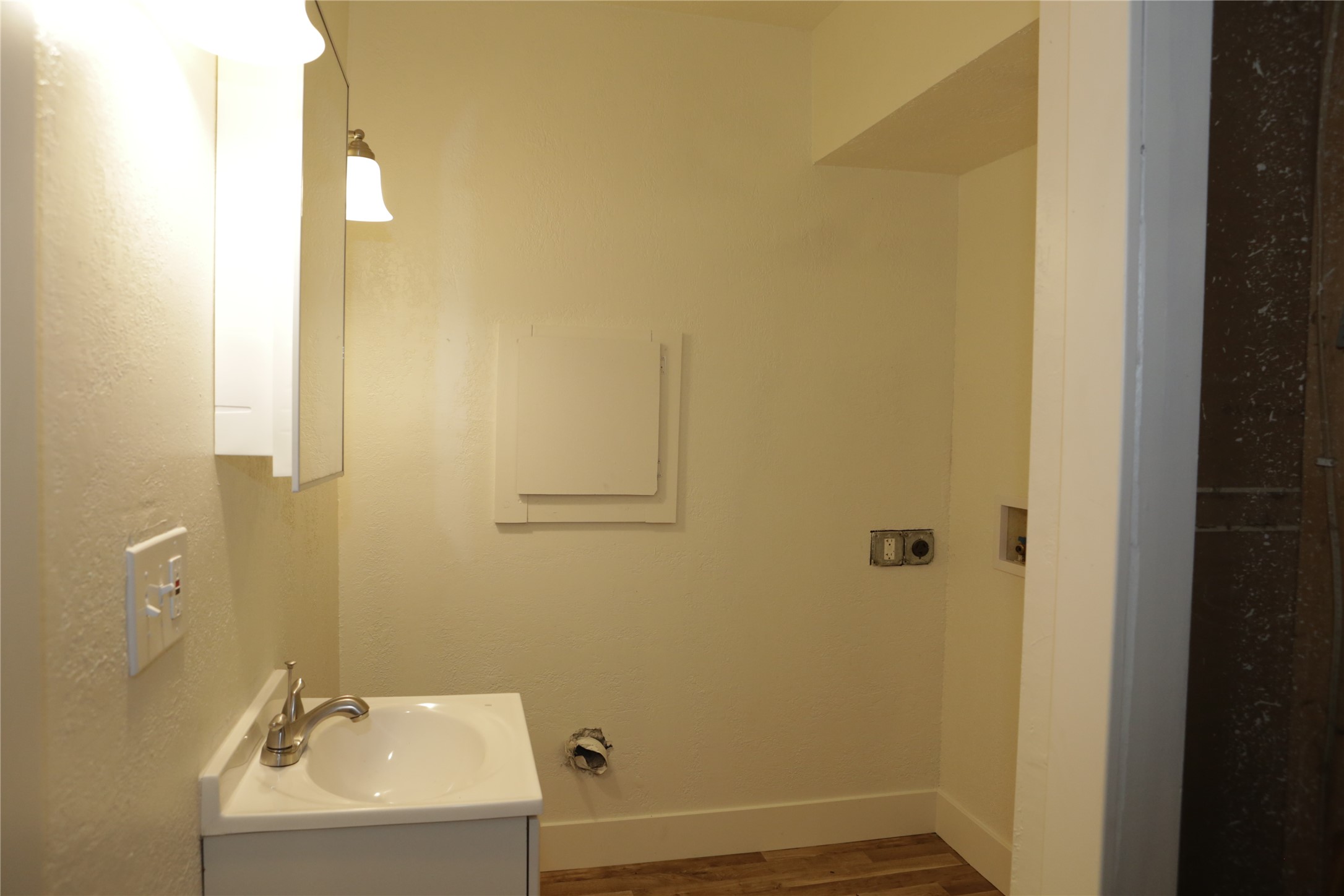 425 NE Broadway Avenue